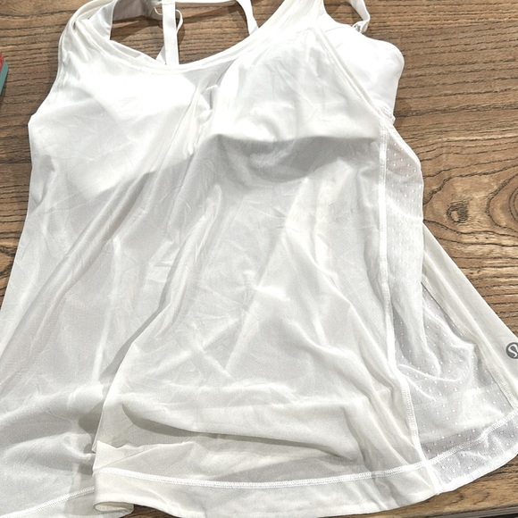 LULULEMON TANK TOP Size 6 in mesh white - Picture 7 of 8